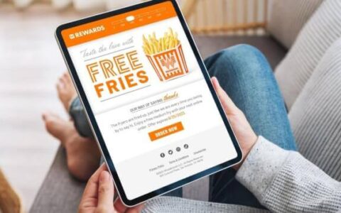 Beyond the Bun: How Whataburger Can Revolutionize Employee Experience with Paperless Solutions